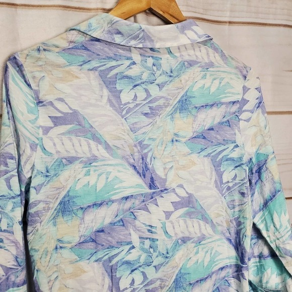 Chico's Blouse Women's XSmall Blue Button Floral Tropical Blue Purple Soft - Picture 7 of 9